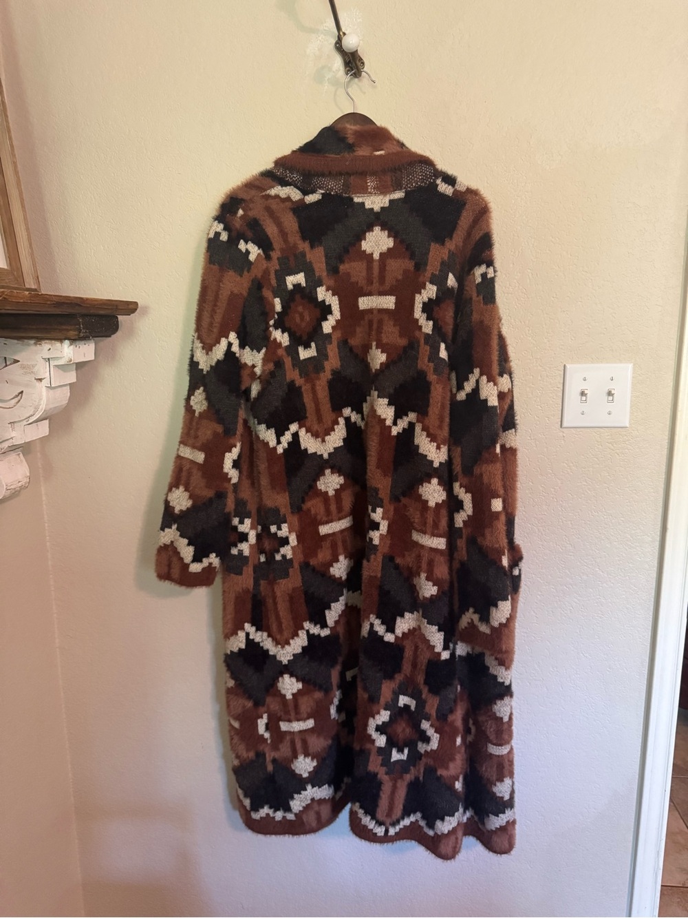 Shyanne Brown, Black & Cream Aztec-Pattern Long Cardigan